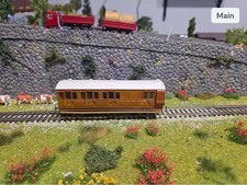 Hornby LNER 6 wheel coach