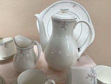 Royal Doulton Carnation H5084
