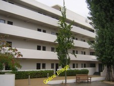 Photo 6x4 Isokon flats, Lawn