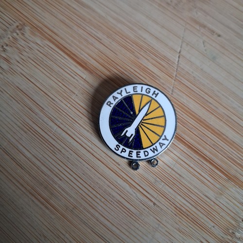 Rayleigh rocket speedway badge - rayleigh,