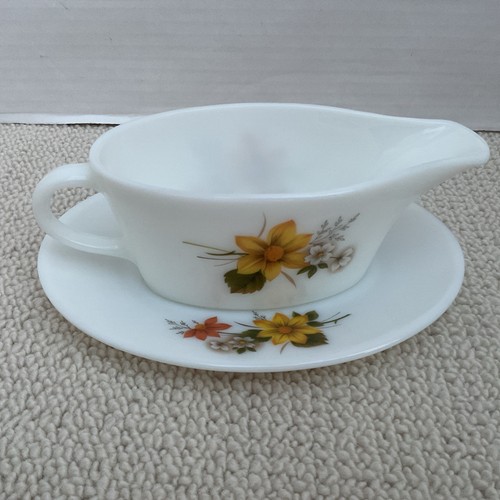 Vintage jaj pyrex boat - vintage,