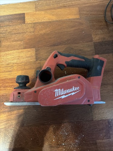 Milwuakee m18 battery - m18,
