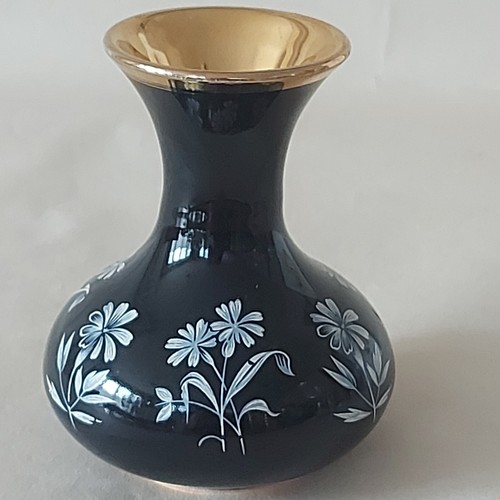 Prinknash black vase with - prinknash,