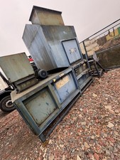 Waste skip compactor hook loader biffa tipper roll on off skip