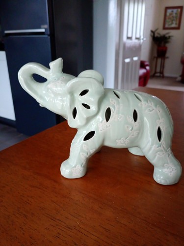 Ceramic elephant potpourri - elephant.,