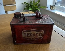 Vintage Red Valor 6 N Petrol Can - 1 gallon - detachable spout - Texaco sticker