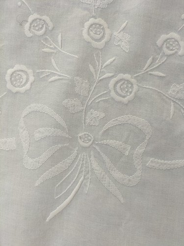 Vintage round white cotton - vintage,