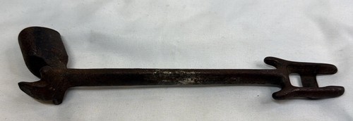 Antique wrench carriage buggy - carriage,