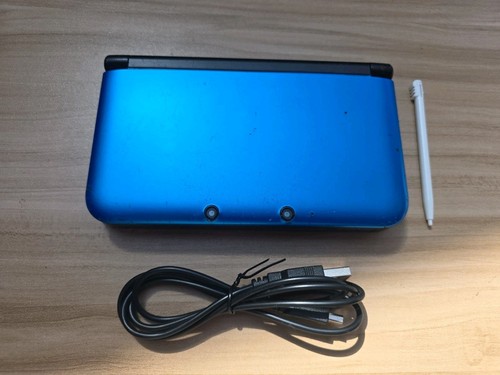 Nintendo 3ds blue with - nintendo,