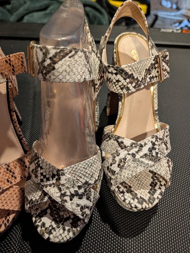 Size heel lot 4 - heel,