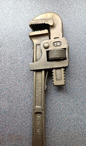Vintage adjustable pipe - vintage,