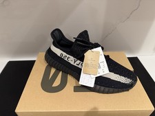 adidas Yeezy Boost 350 V2