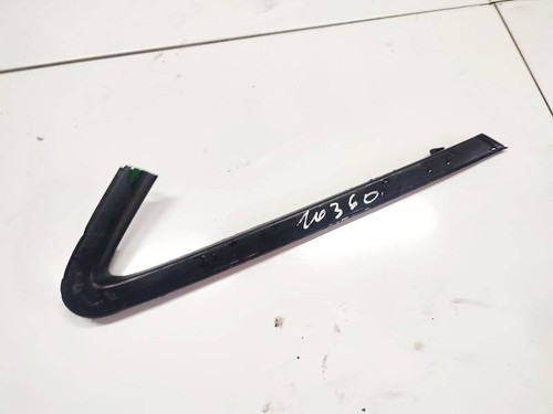 Honda 2008 glass trim - honda,