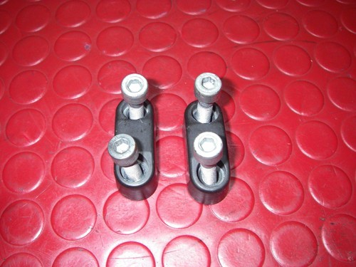 Handlebar clamps handlebar