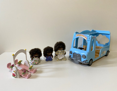 Sylvanian families nursery - nursery, bus