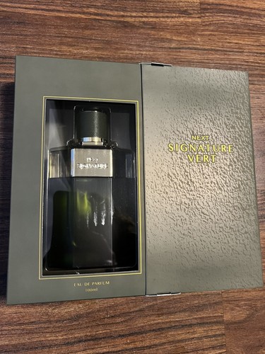 Men next signature vert - men’s,