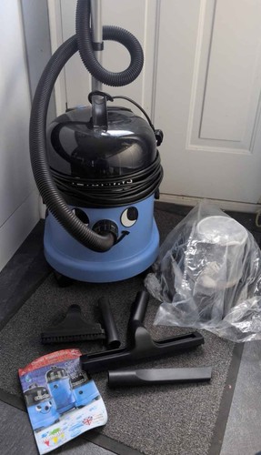 Henry charles hoover cvc370 - henry,