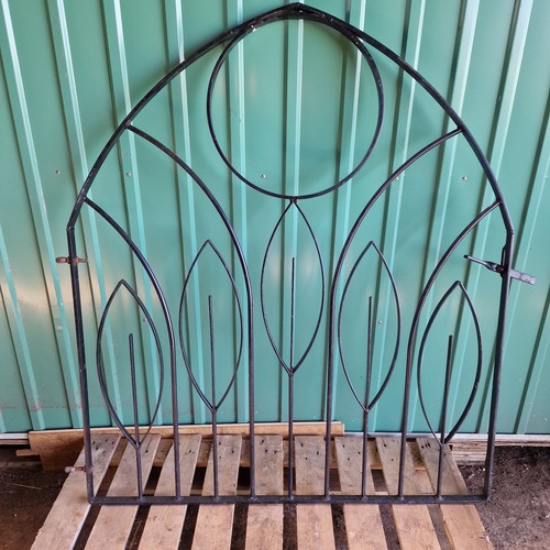 Reclaimed metal arch - reclaimed, gate