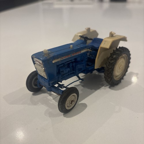 Britains ford 5000 6600 - ford,