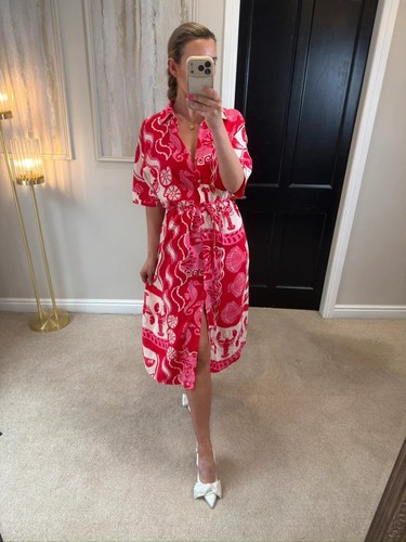 Next pink red - sea, linen