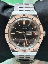 Vintage Timex Q Quartz Mens