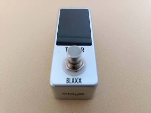 Stagg blaxx chromatic tuner - blaxx,
