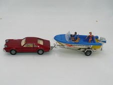 Corgi Gift Set 36 Oldsmobile & Swordfish Boat on Trailer W/figures "original"