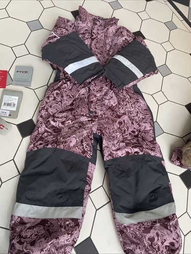 Childs snowsuit size 110 116 - childs, 110/116