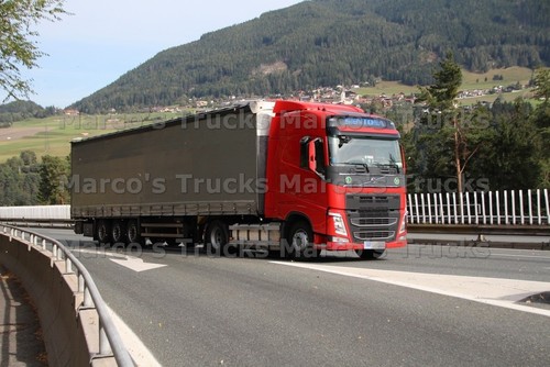 Truck photo volvo - truck,