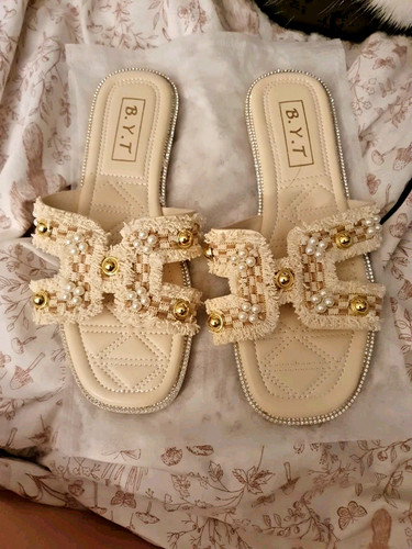 Flat beaded sandals - flat,