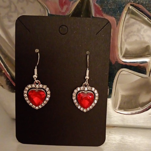 Sparkly red diamante - red,