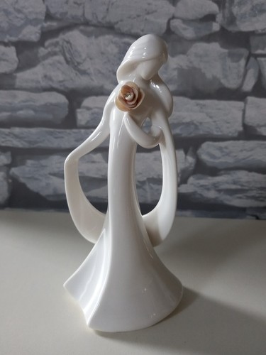 Enesco circle love so - enesco,
