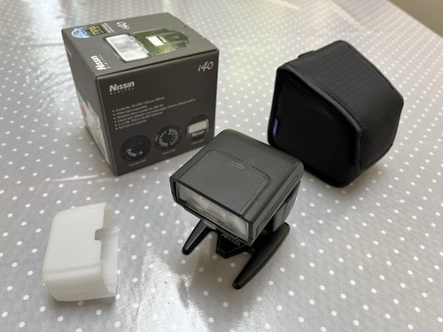 Nissin i40 shoe mount - shoe, flash