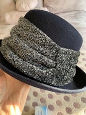 Ladies Navy Hat From John