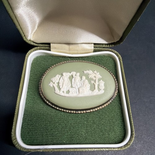 Wedgwood green jasperware - green, oval