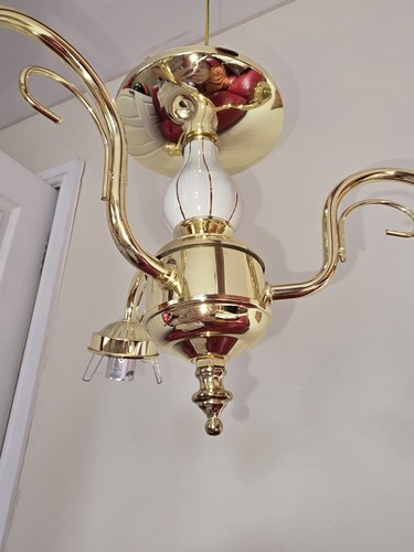 Vintage style ceiling tri - style,