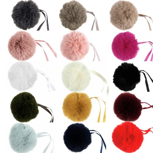 Faux fur pom - pom, |