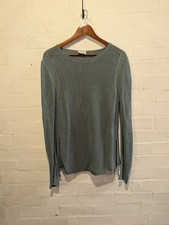 Wrap London Mesh-stitch loose