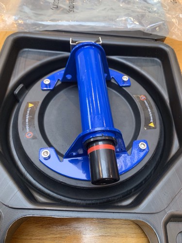 Vacuum suction cup for - suction,
