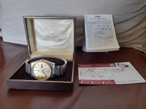 Vintage 1980s pulsar quartz - pulsar,