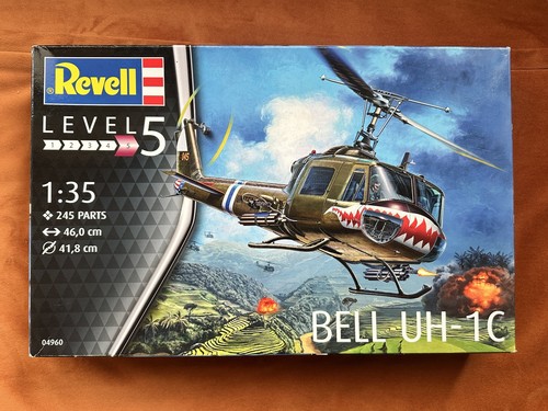 Revell bell uh 1c - bell, uh-1c