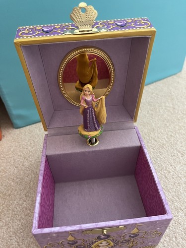 Disney parks rapunzel musical - rapunzel,