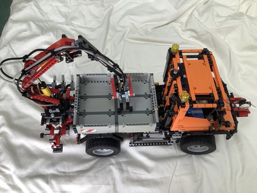 Lego technic 8110 unimog - lego, 400