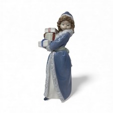 Nao By Lladro 00484 Young Girl