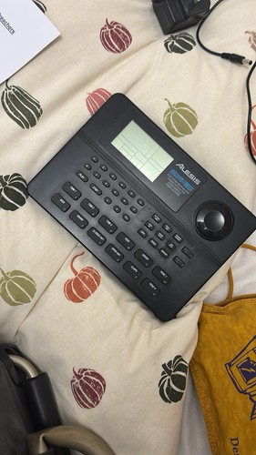Alesis drum machine 1994 - drum,