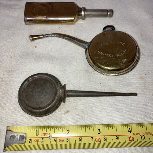 Vintage small oil cans - , /