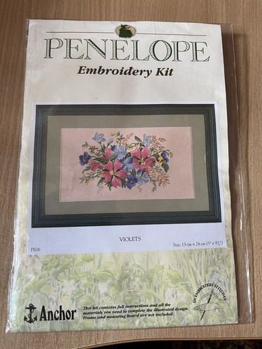 Anchor penelope violets hand - penelope,