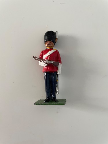 Britains guard soldier diecast - guard,