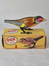 Vintage Mechanical Wind up Tin Toy Bird Pick Pick VEB Plasticart Germany VGC