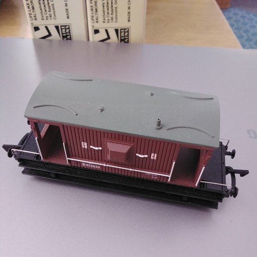 Bachmann ton brake van - '20,